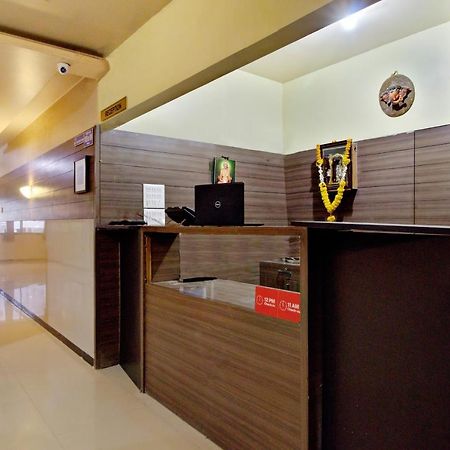 Oyo Slp013 Savan And Sapna Lodging Hotel Solapur Exterior photo
