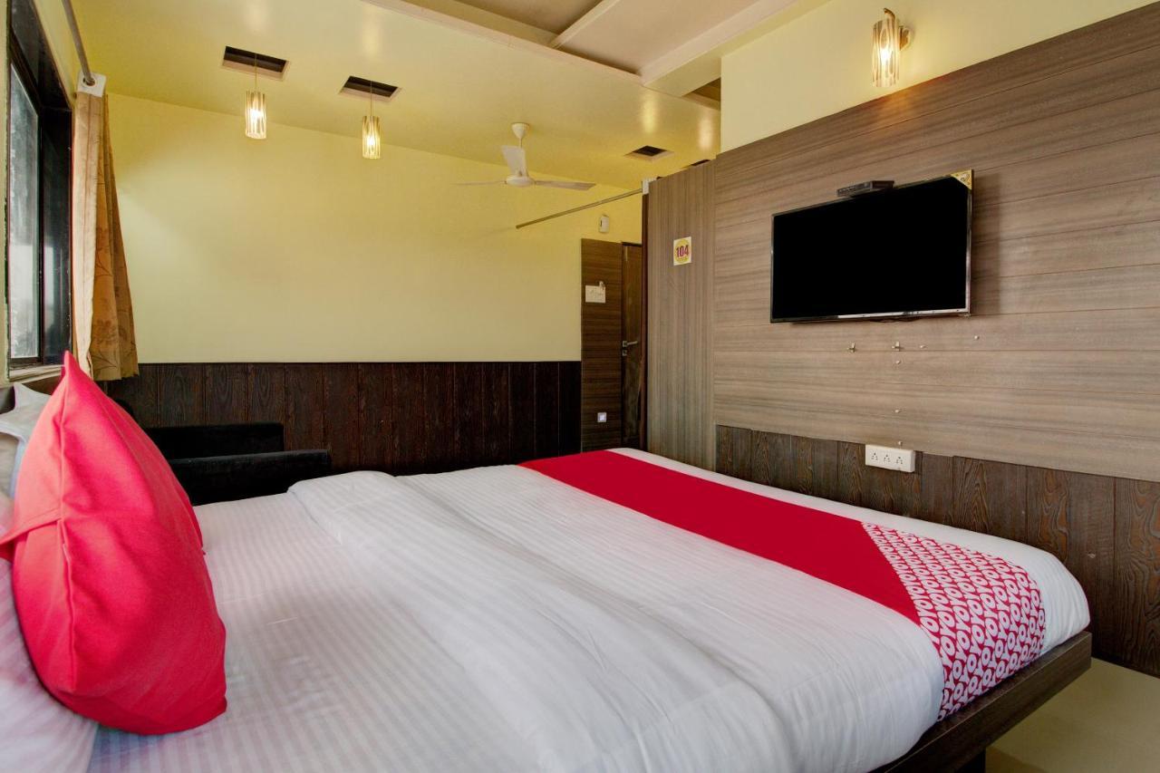 Oyo Slp013 Savan And Sapna Lodging Hotel Solapur Exterior photo